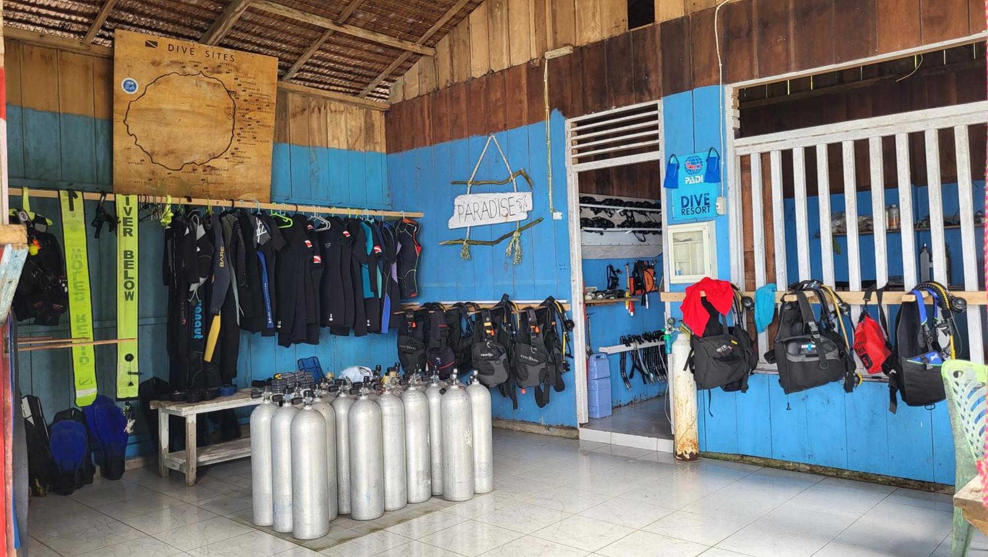Pristine Paradise Dive Resort - Togean Islands, Una Una Pulau Unauna Exterior photo